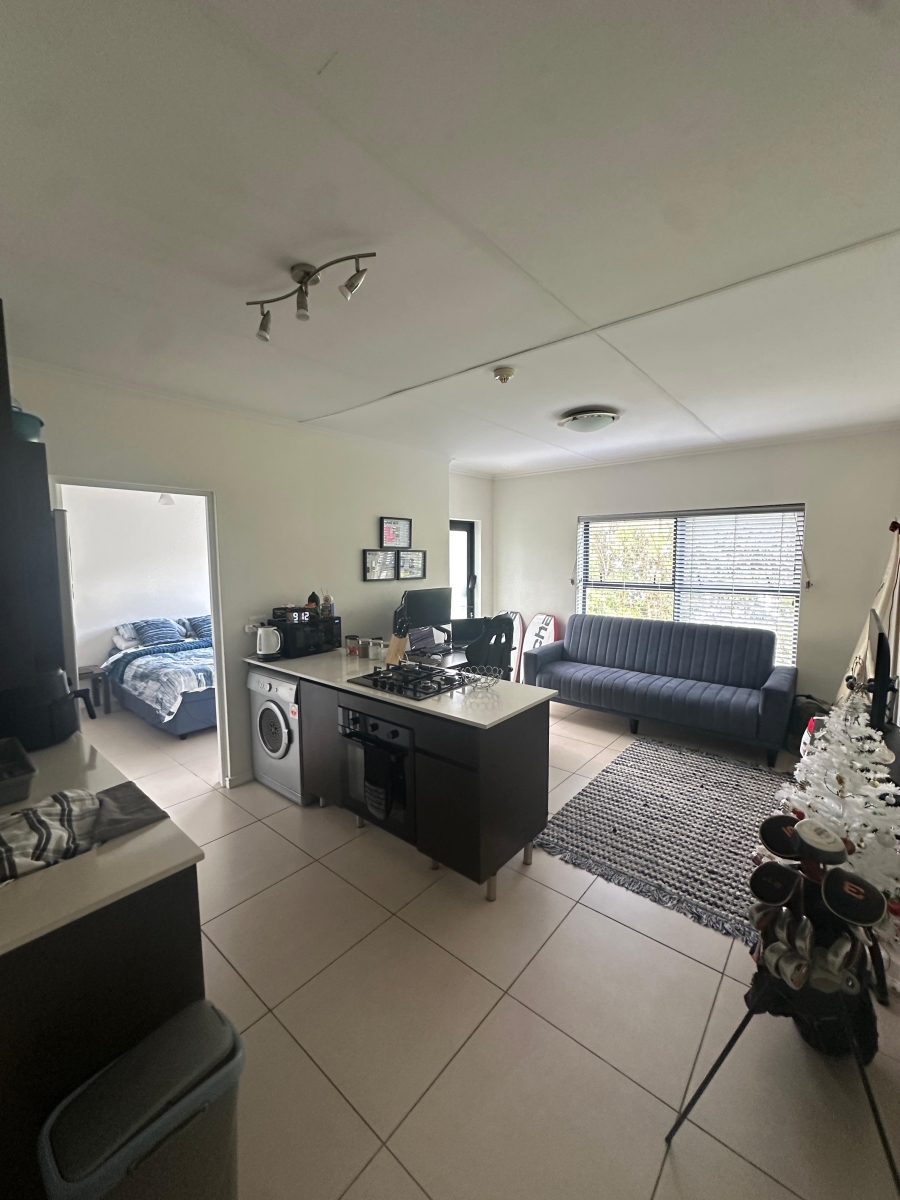 To Let 1 Bedroom Property for Rent in De Velde Western Cape
